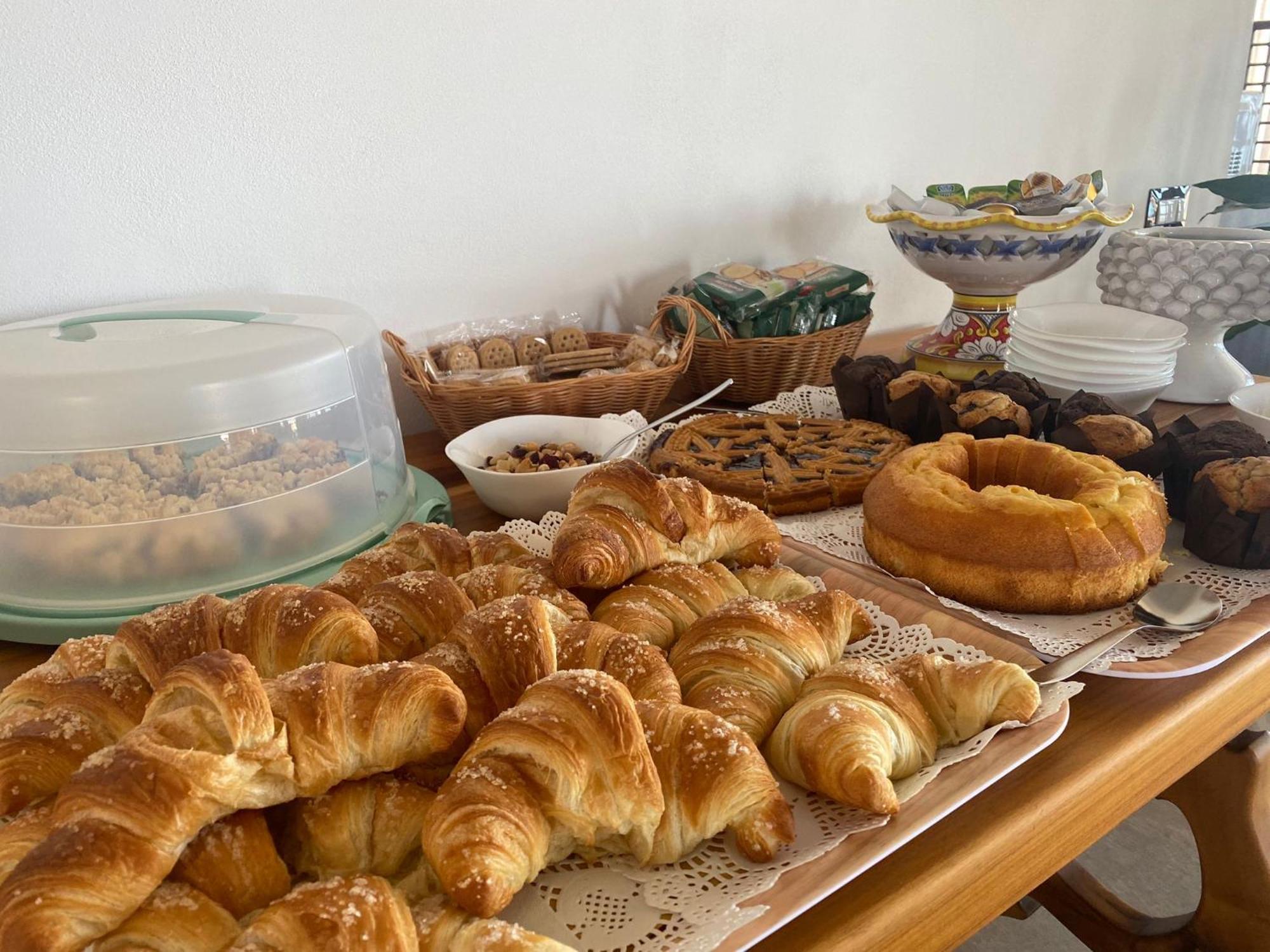 La Casa Di Pippo Flora Bed & Breakfast อากริเจนโต ภายนอก รูปภาพ