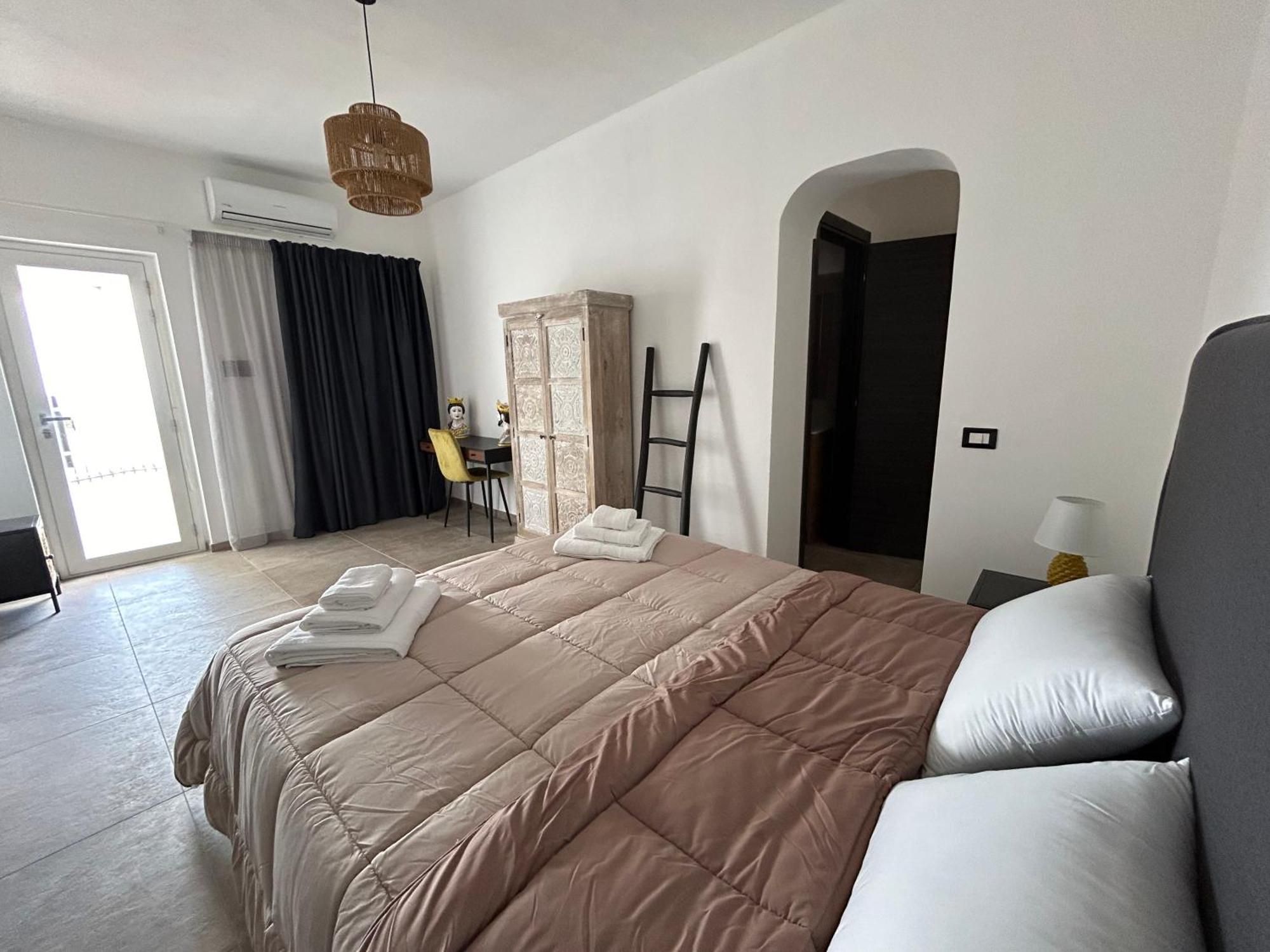 La Casa Di Pippo Flora Bed & Breakfast อากริเจนโต ภายนอก รูปภาพ